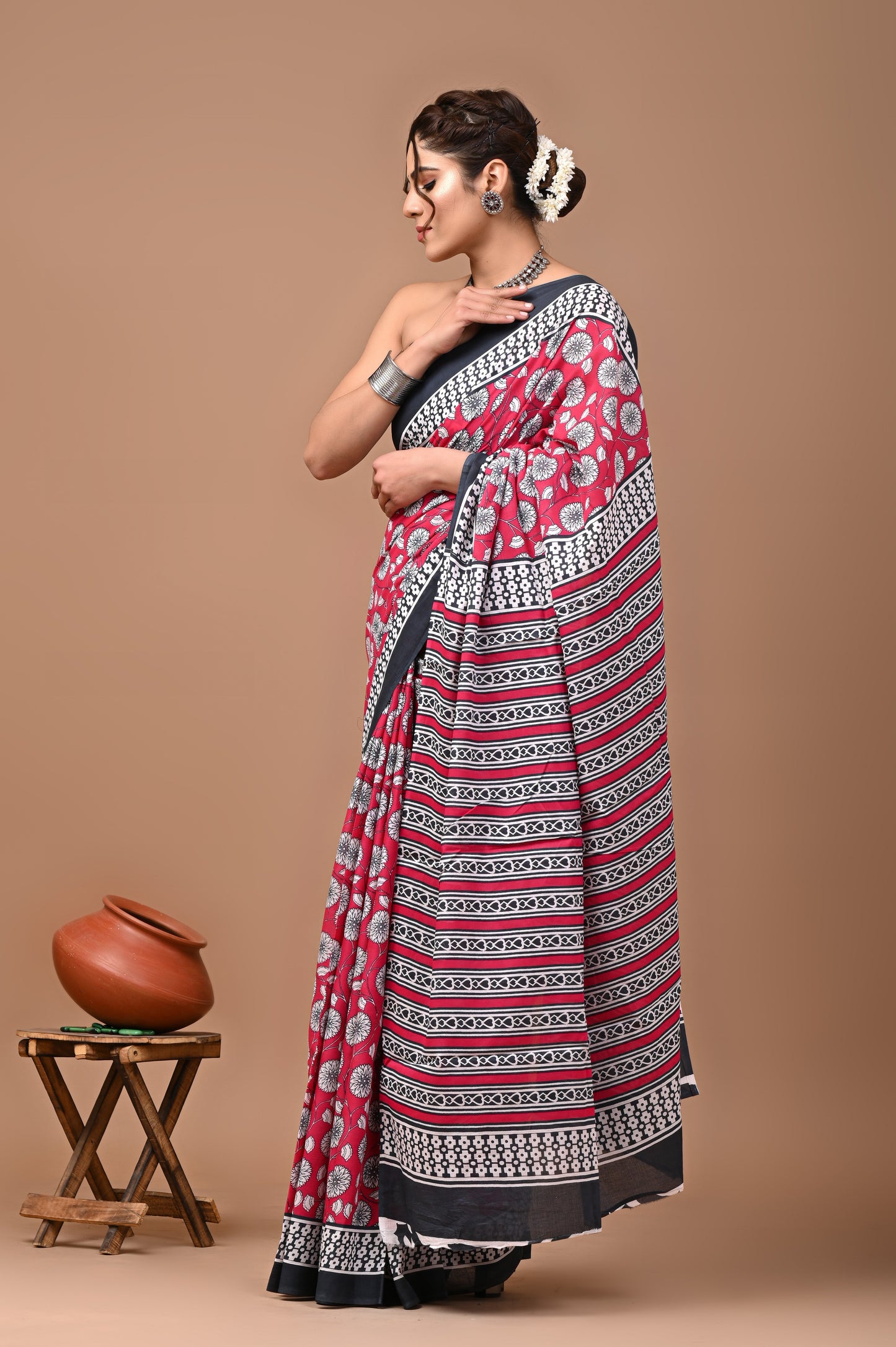 Jaipuri Printed Pure Cotton Mulmul Saree With Blouse