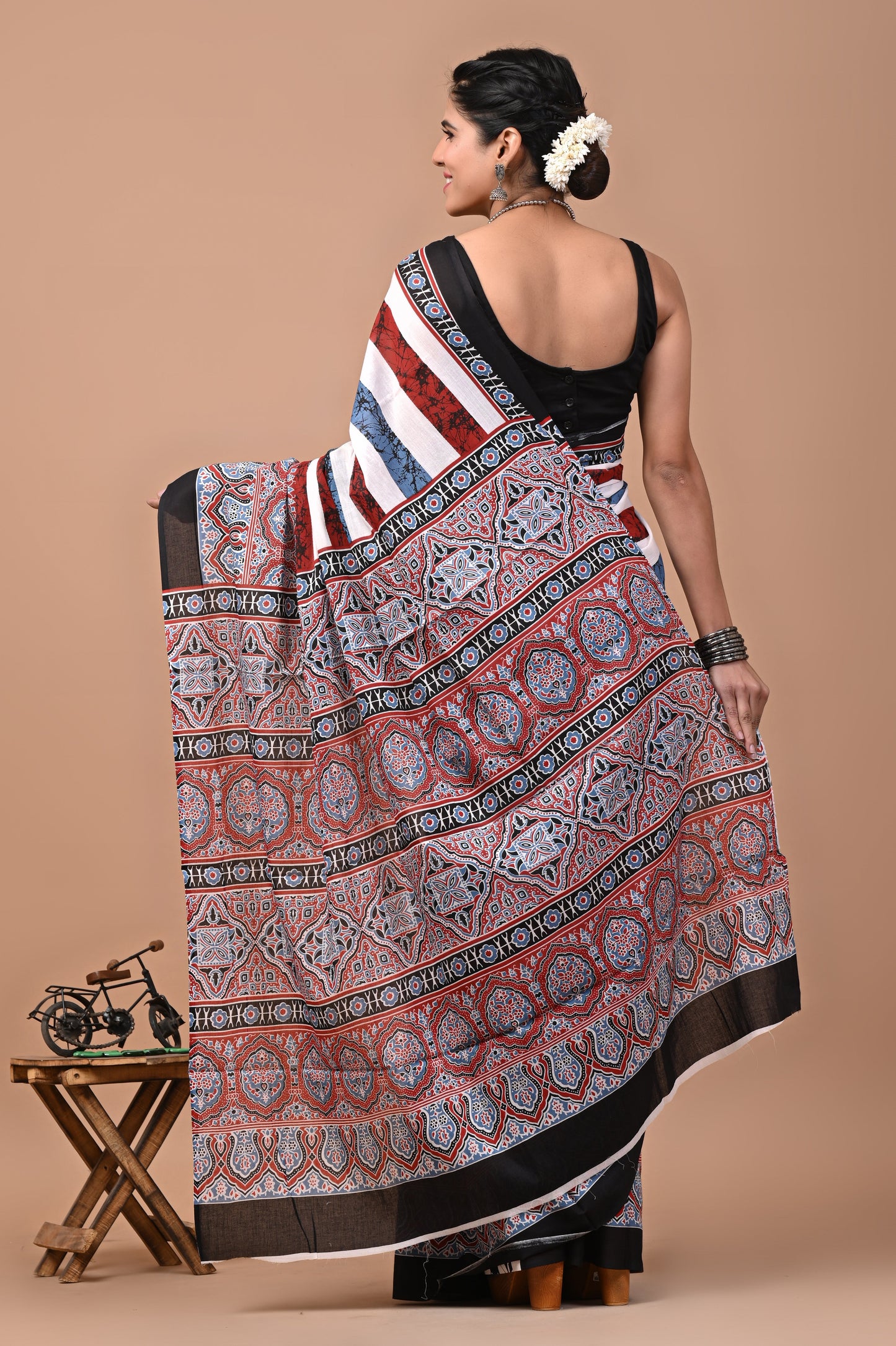 Printed Pure Cotton Mulmul Saree With Blouse