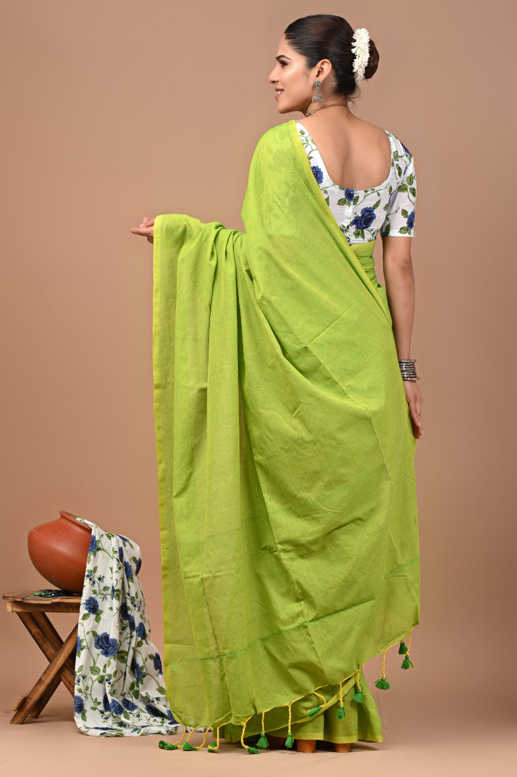 Handloom Cotton Saree With Printed Blouse