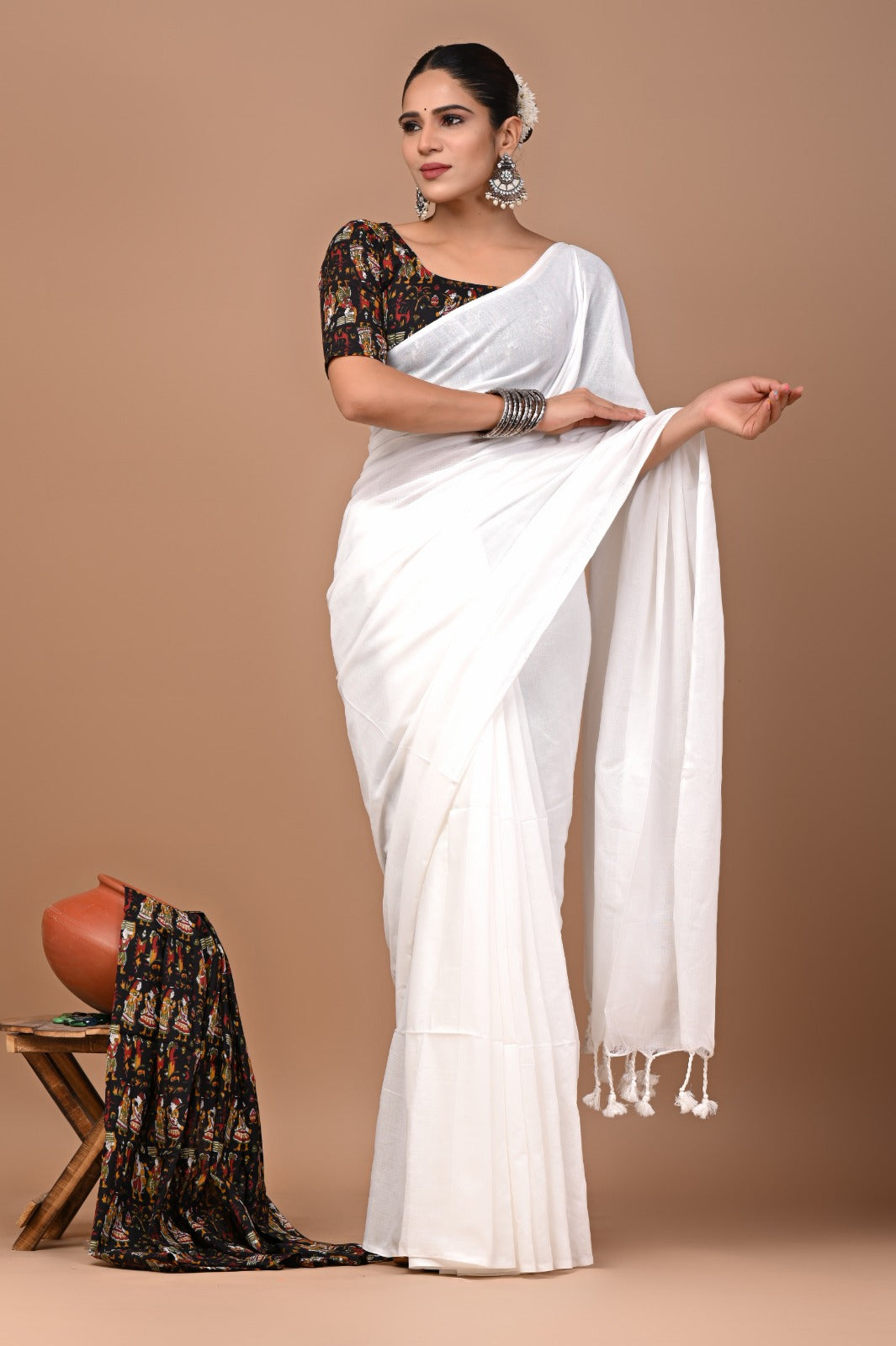 Handloom Cotton Saree With Printed Blouse