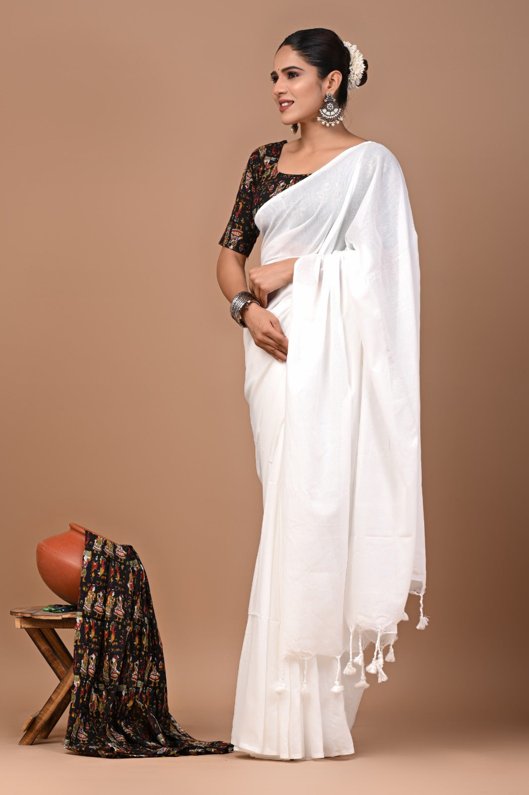 Handloom Cotton Saree With Printed Blouse