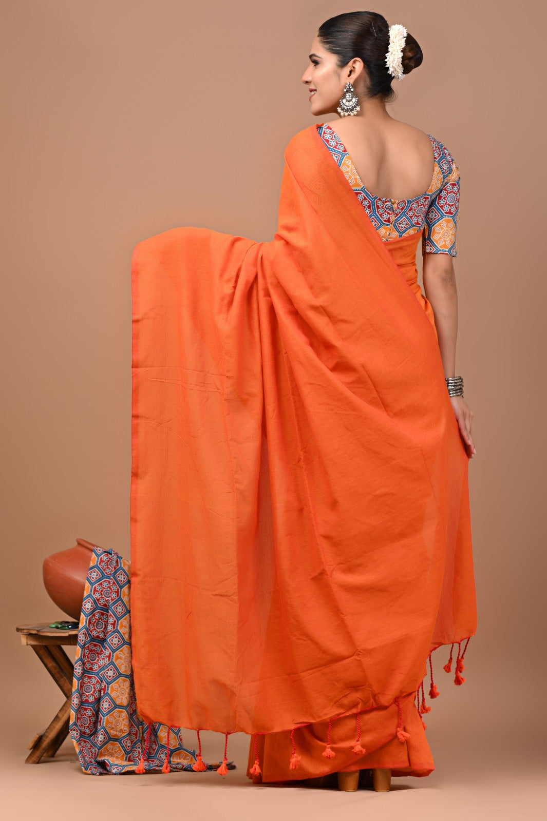 Handloom Cotton Saree With Printed Blouse