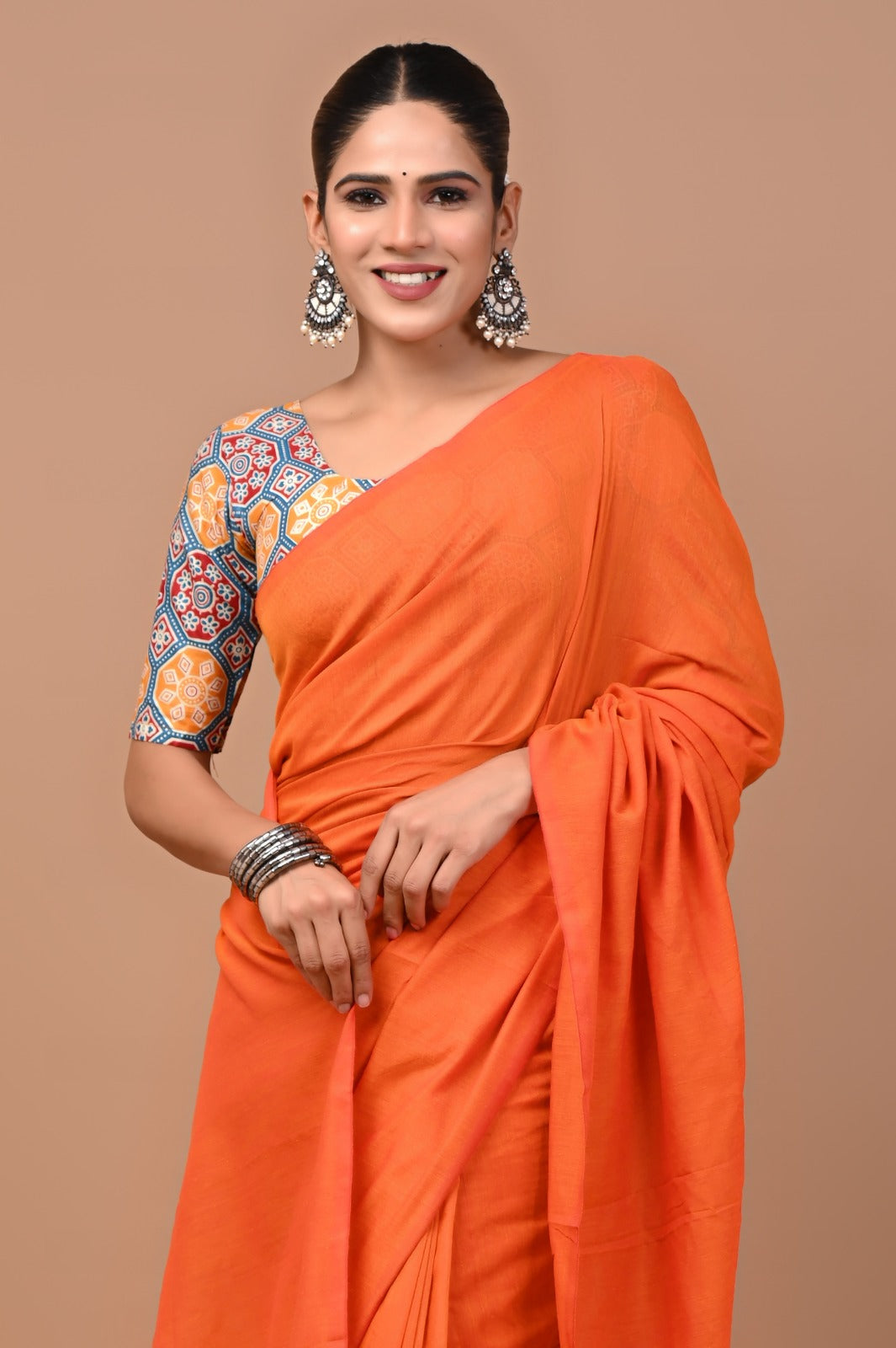 Handloom Cotton Saree With Printed Blouse