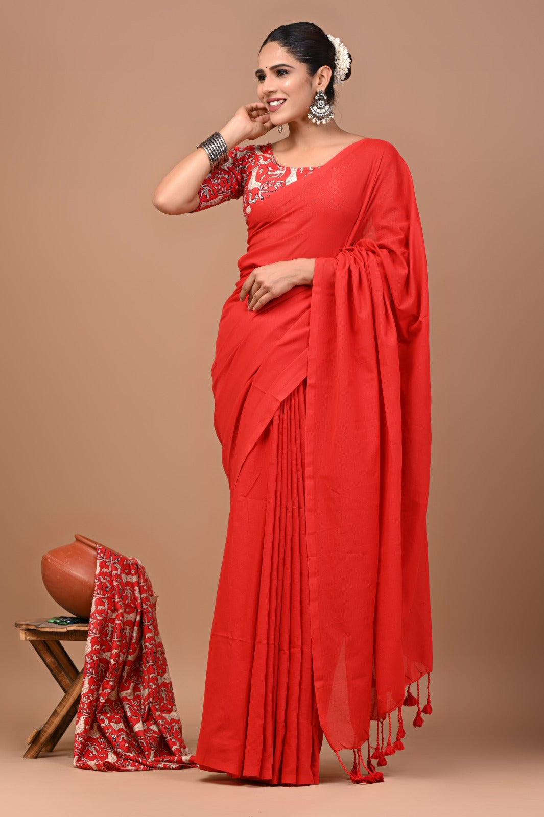 Handloom Cotton Saree With Printed Blouse