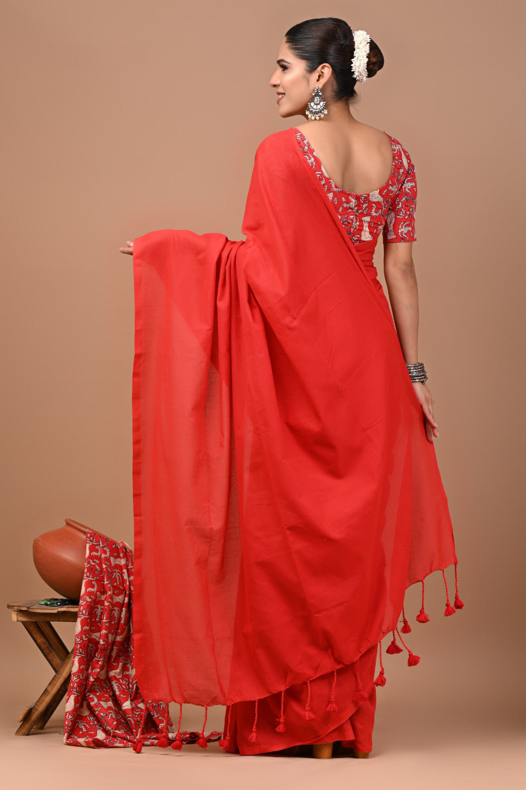Handloom Cotton Saree With Printed Blouse