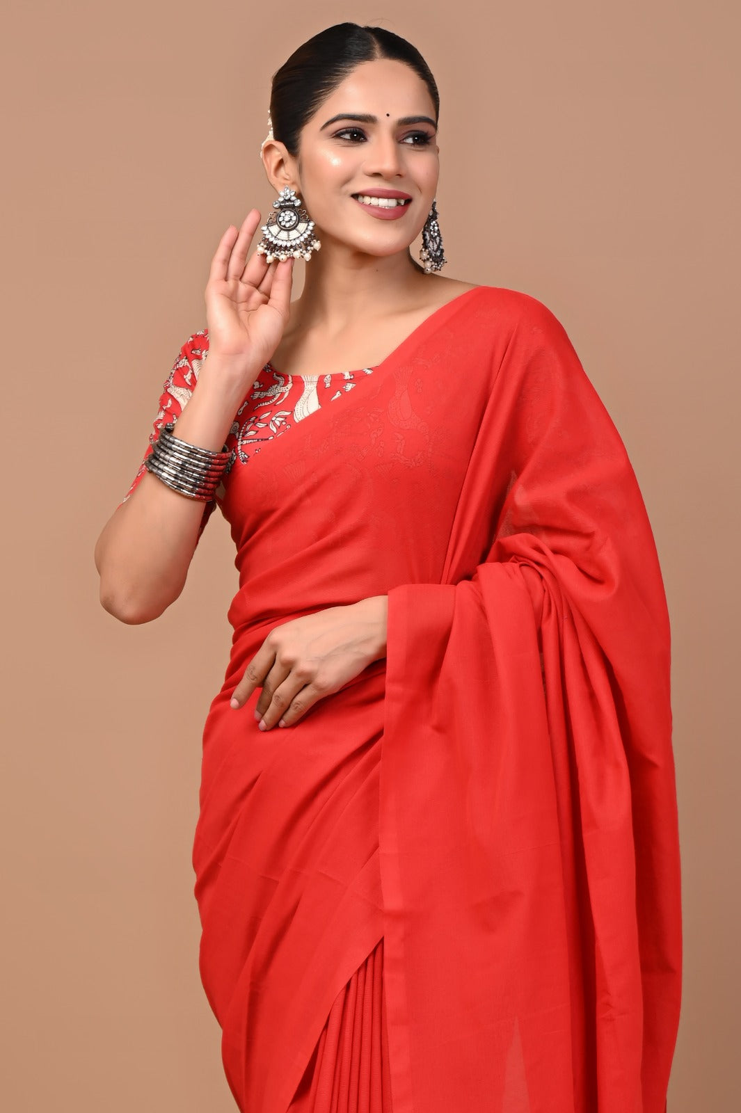 Handloom Cotton Saree With Printed Blouse