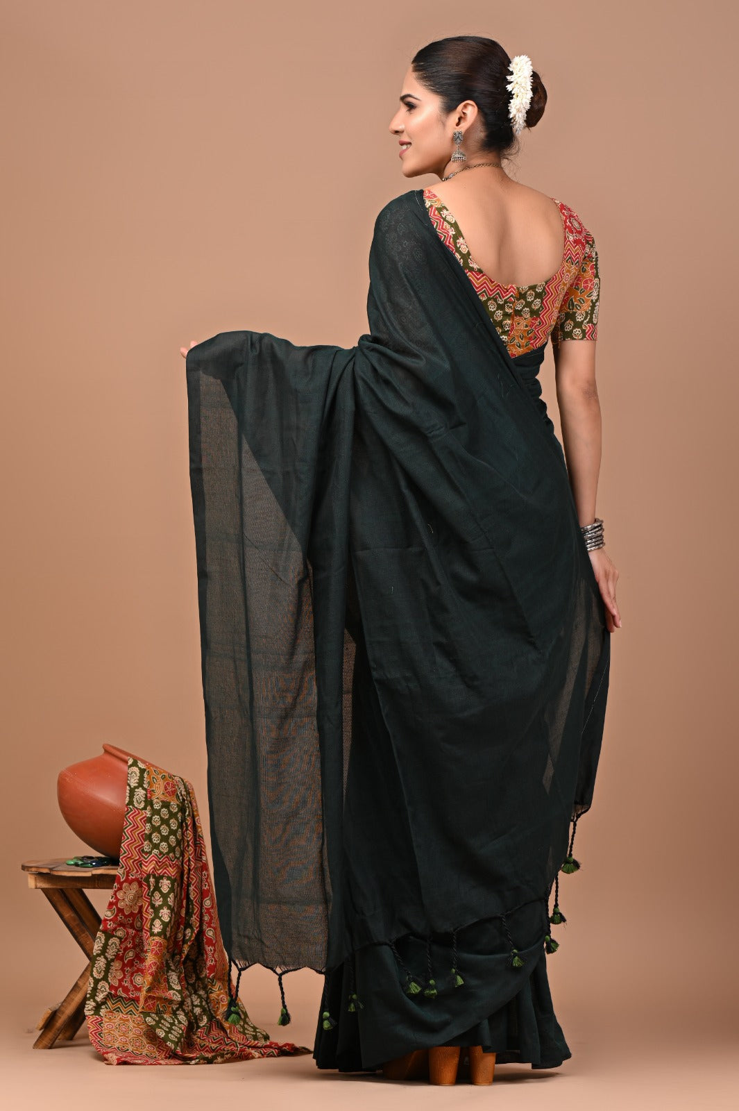 Handloom Cotton Saree With Printed Blouse