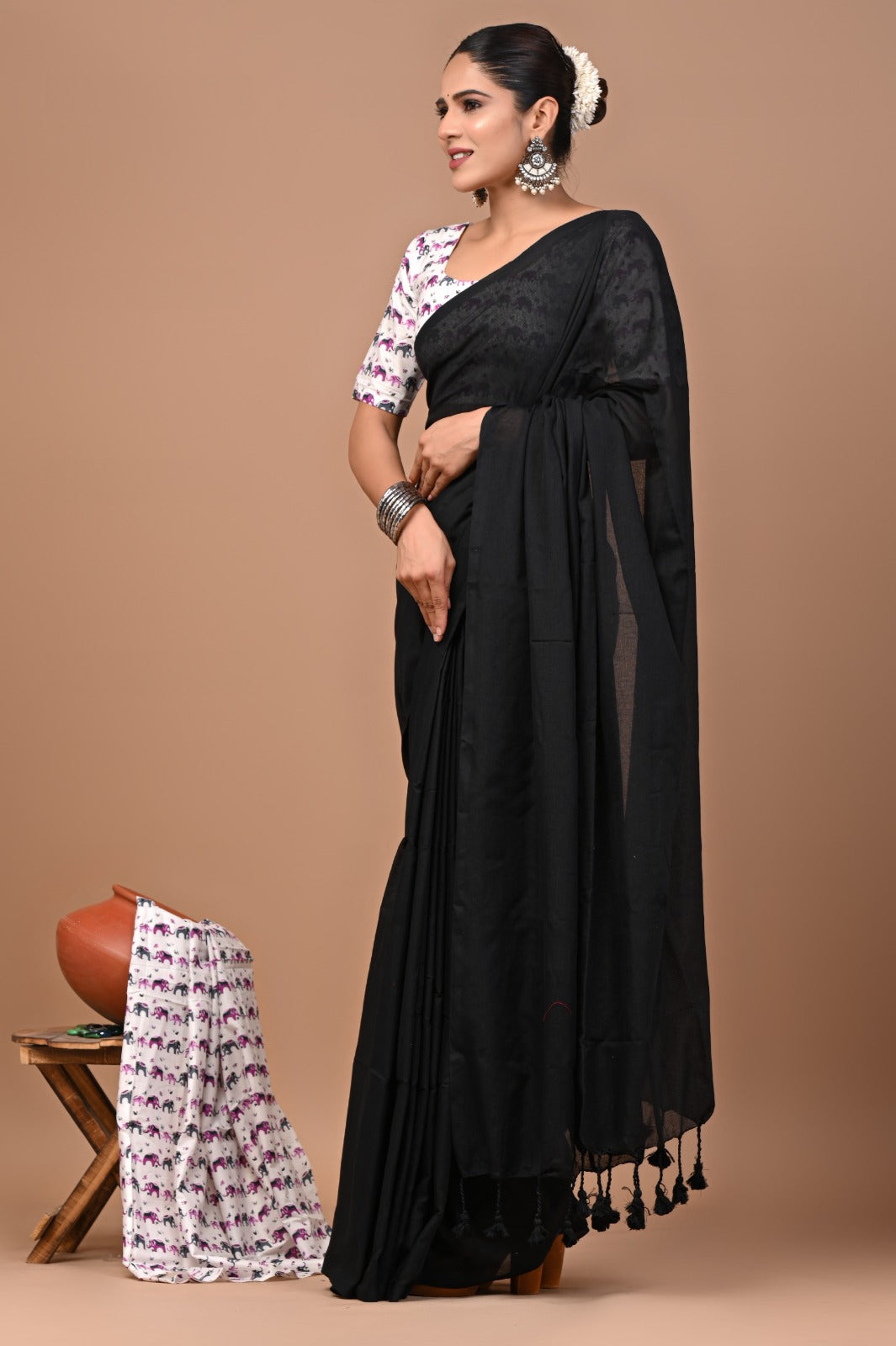 Handloom Cotton Saree With Printed Blouse