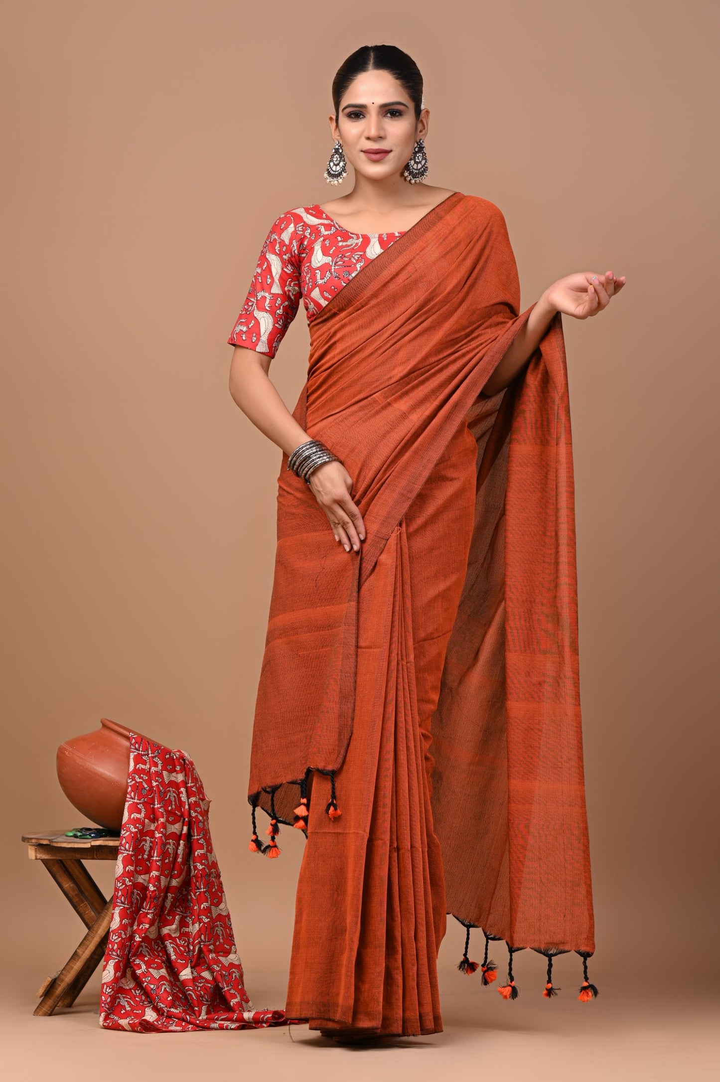 Handloom Cotton Saree With Printed Blouse