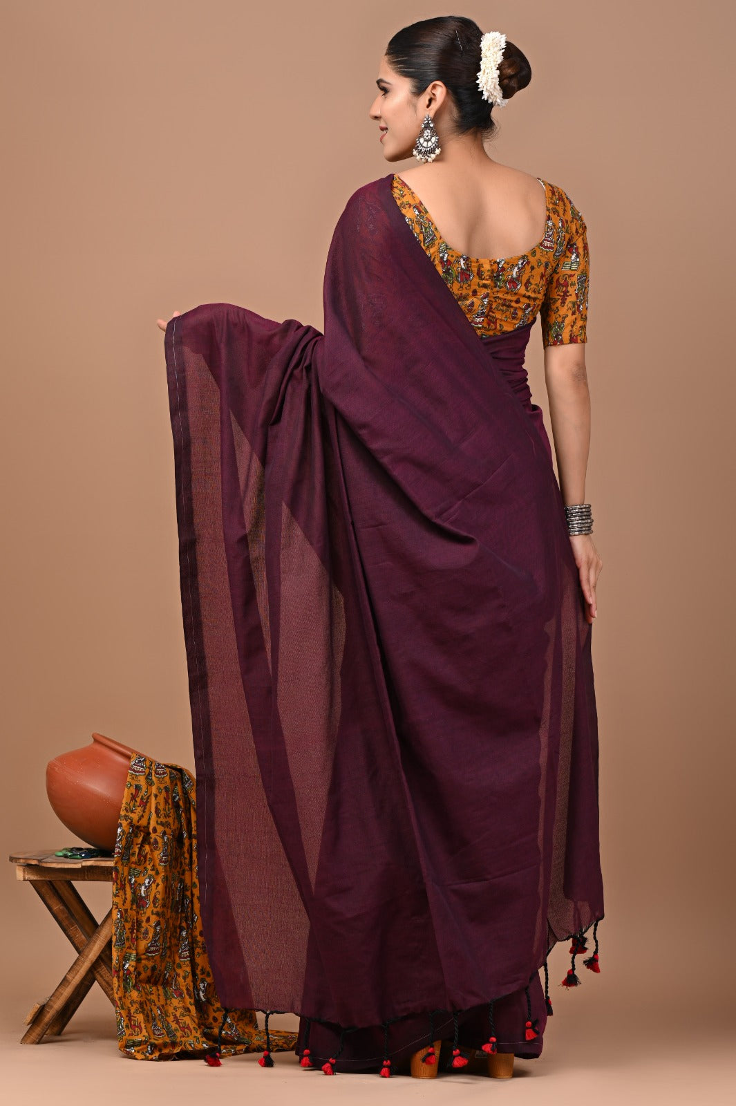 Handloom Cotton Saree With Printed Blouse