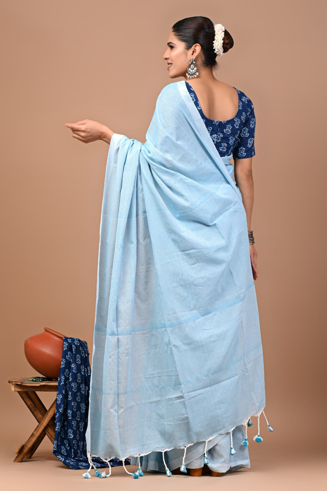 Handloom Cotton Saree With Printed Blouse