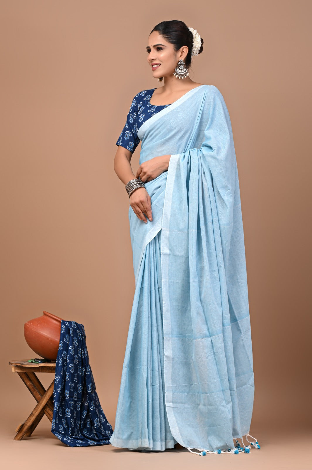 Handloom Cotton Saree With Printed Blouse