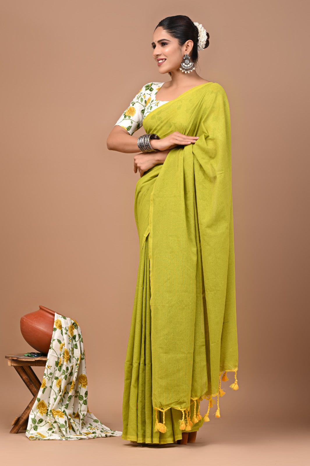 Handloom Cotton Saree With Printed Blouse