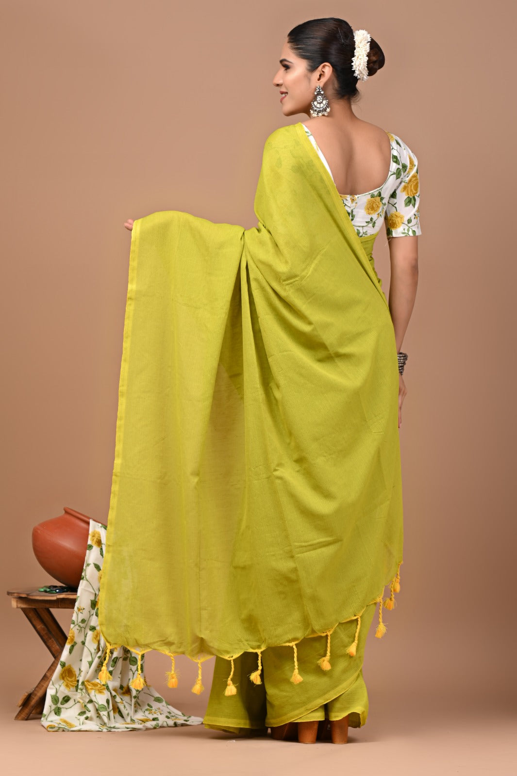 Handloom Cotton Saree With Printed Blouse
