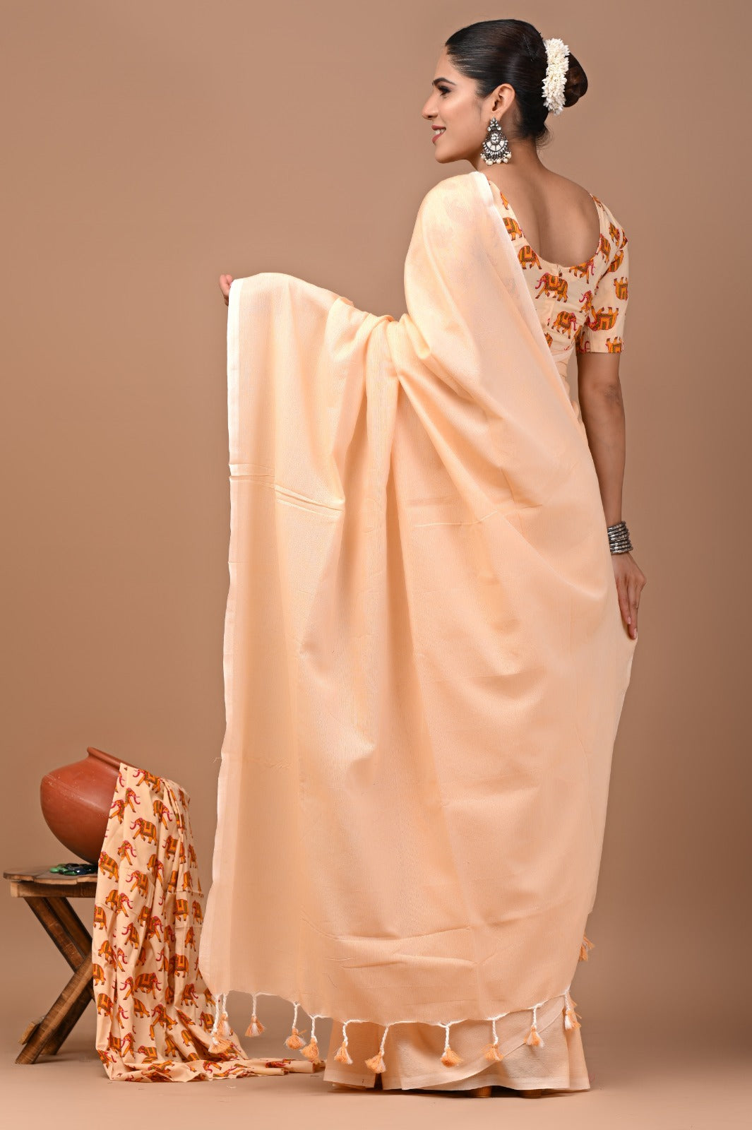 Handloom Cotton Saree With Printed Blouse