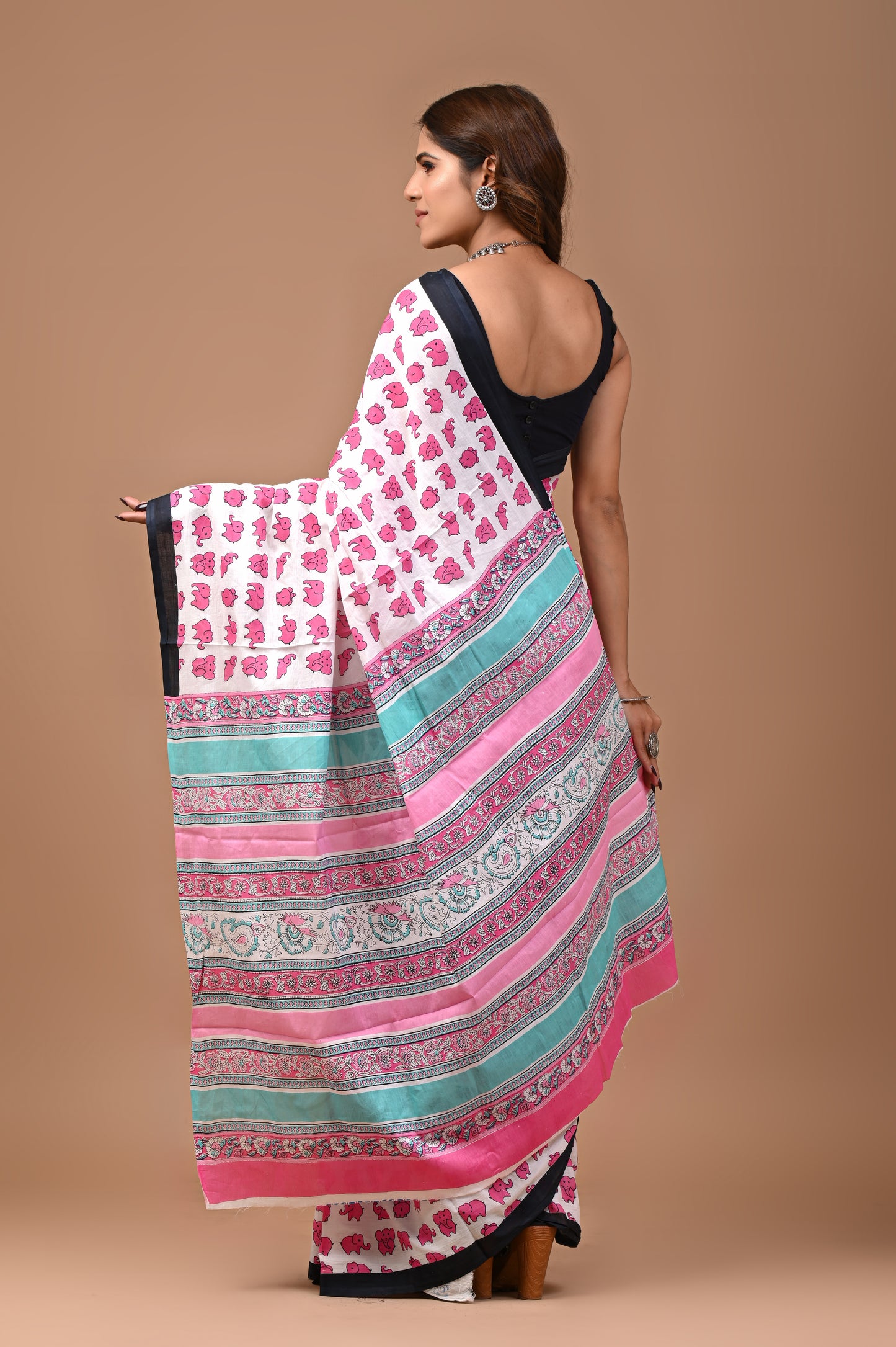 Exclusive Printed Pure Cotton Mulmul Saree With Blouse