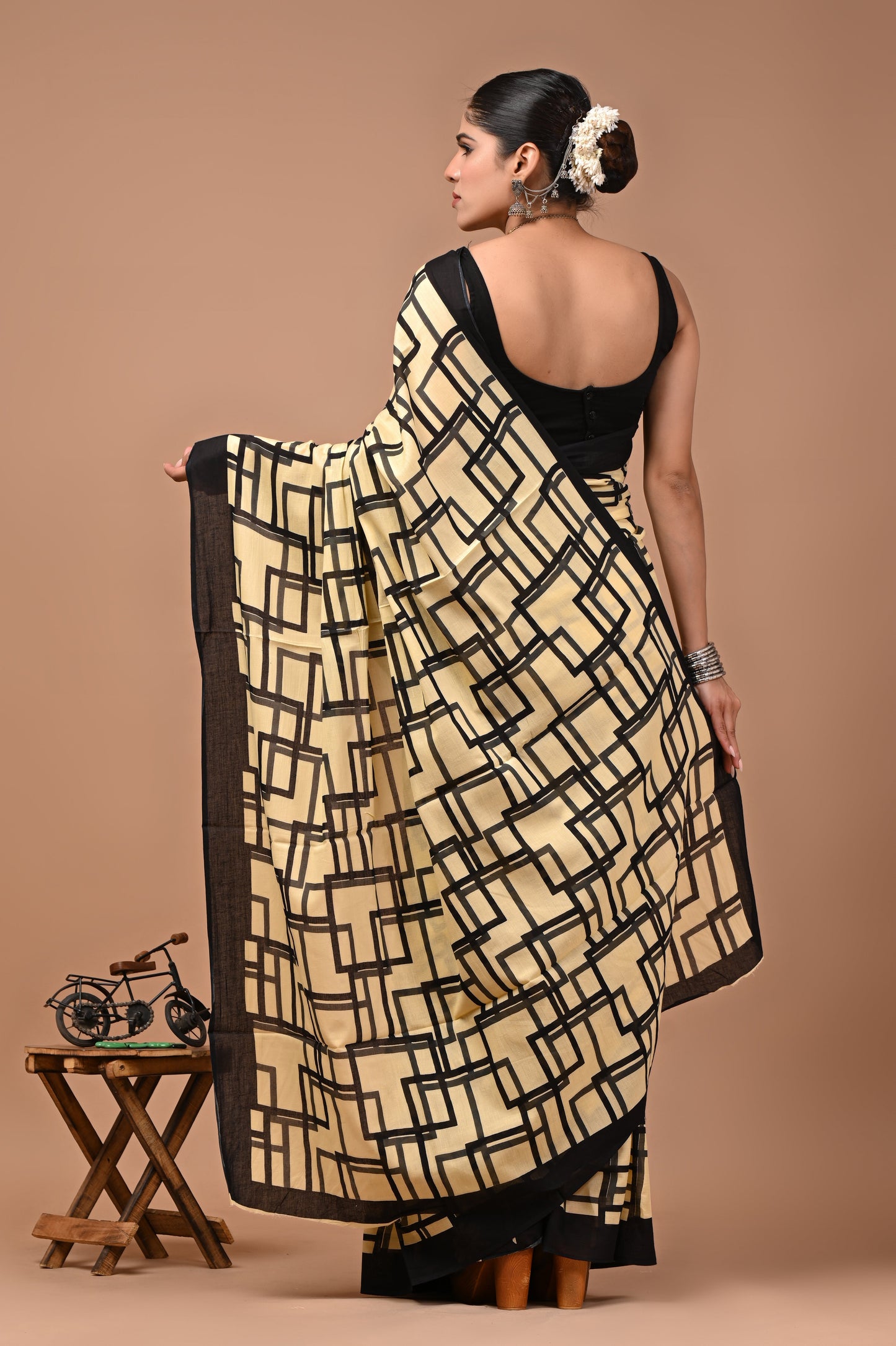 Printed Pure Cotton Mulmul Saree With Blouse