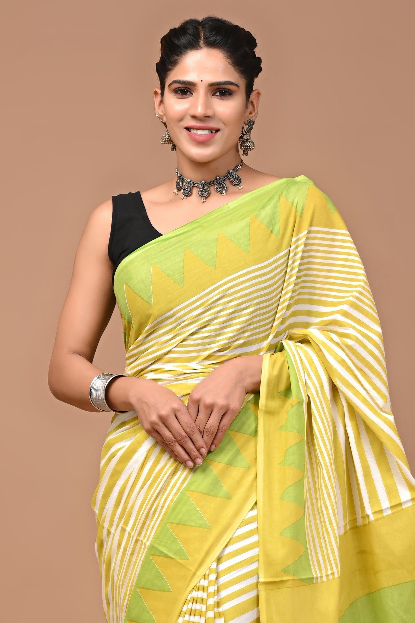 Exclusive Printed Pure Cotton Mulmul Saree With Blouse