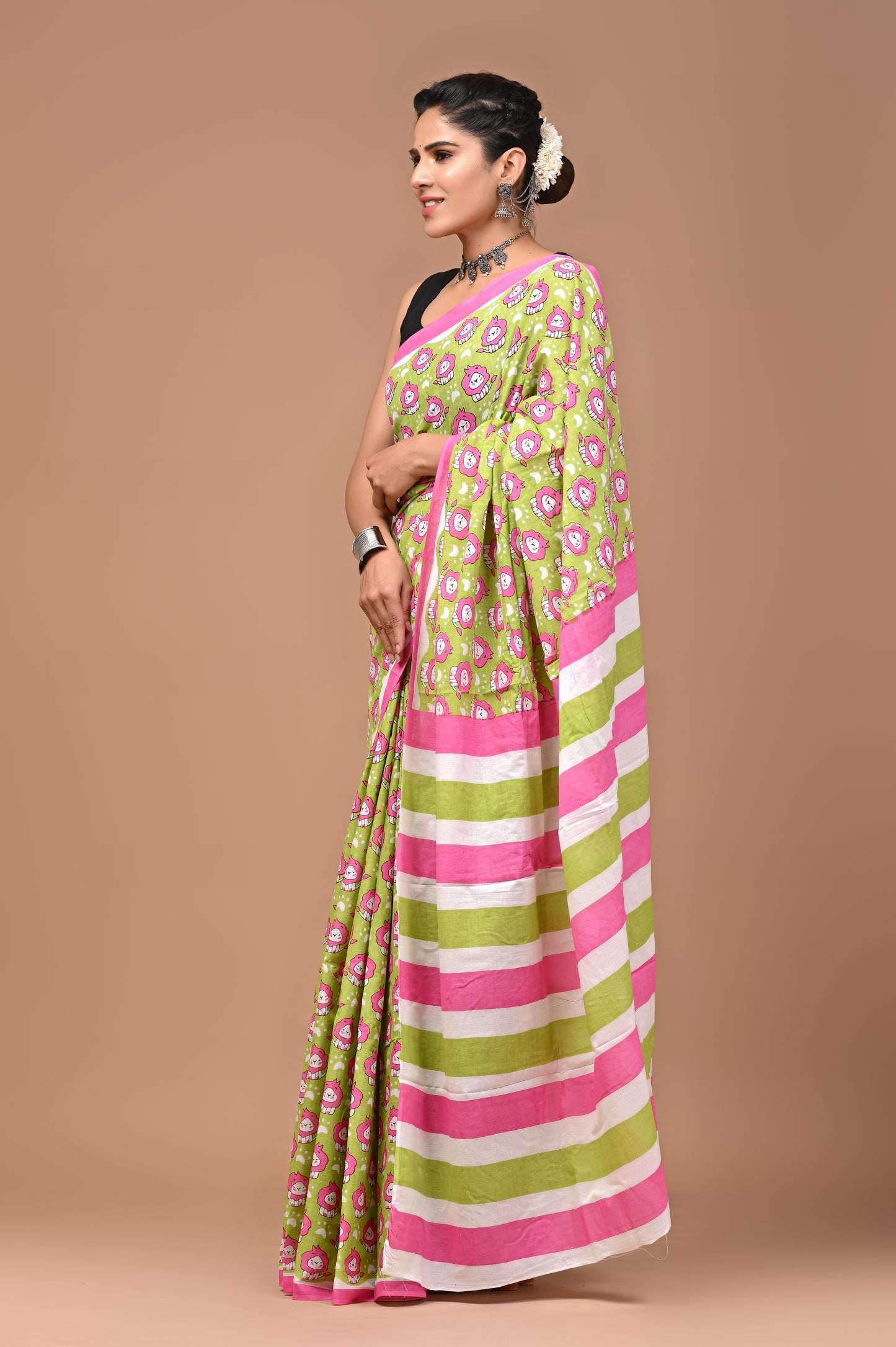 Exclusive Printed Pure Cotton Mulmul Saree With Blouse