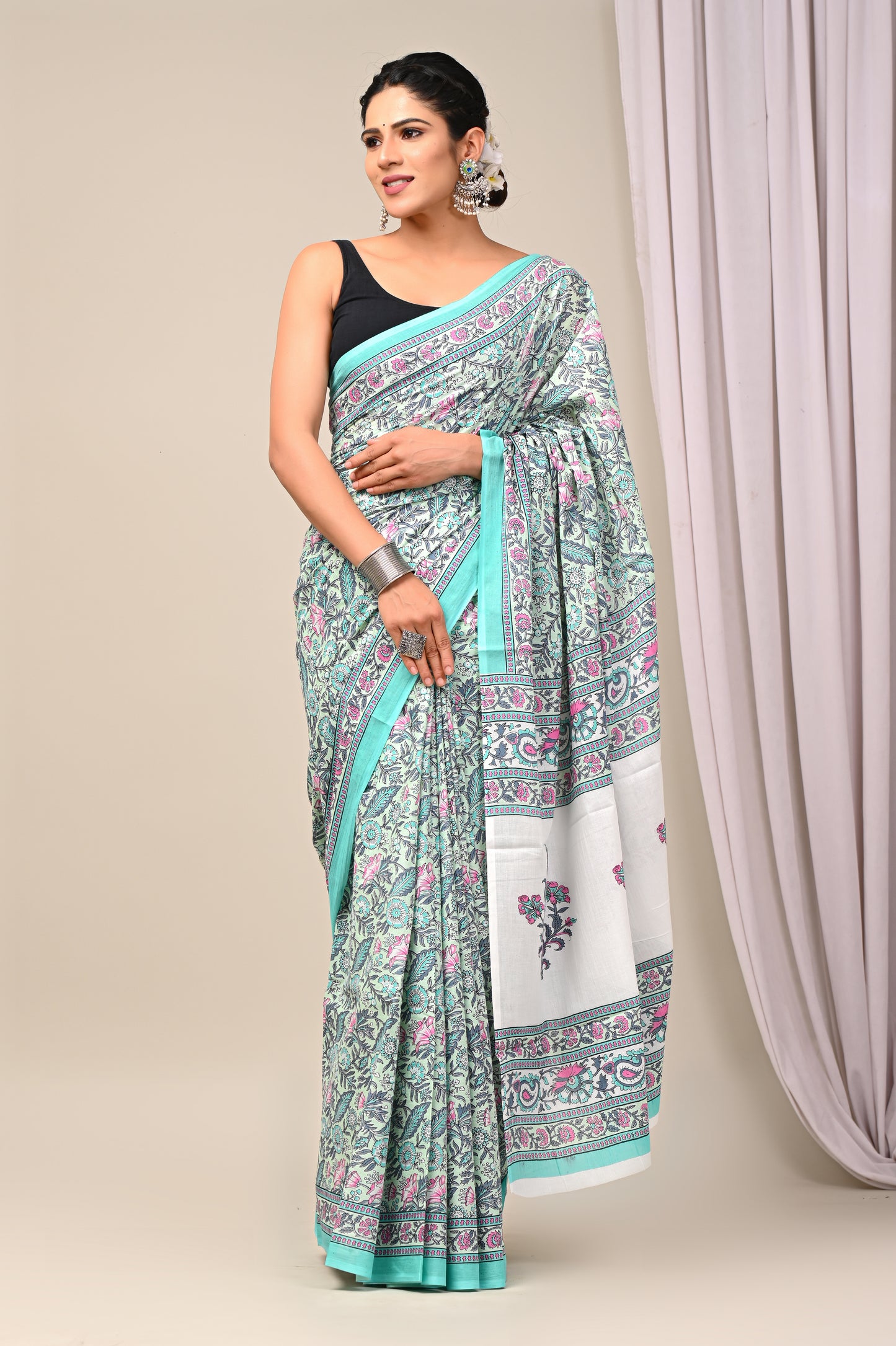 Exclusive Printed Pure Cotton Mulmul Saree With Blouse