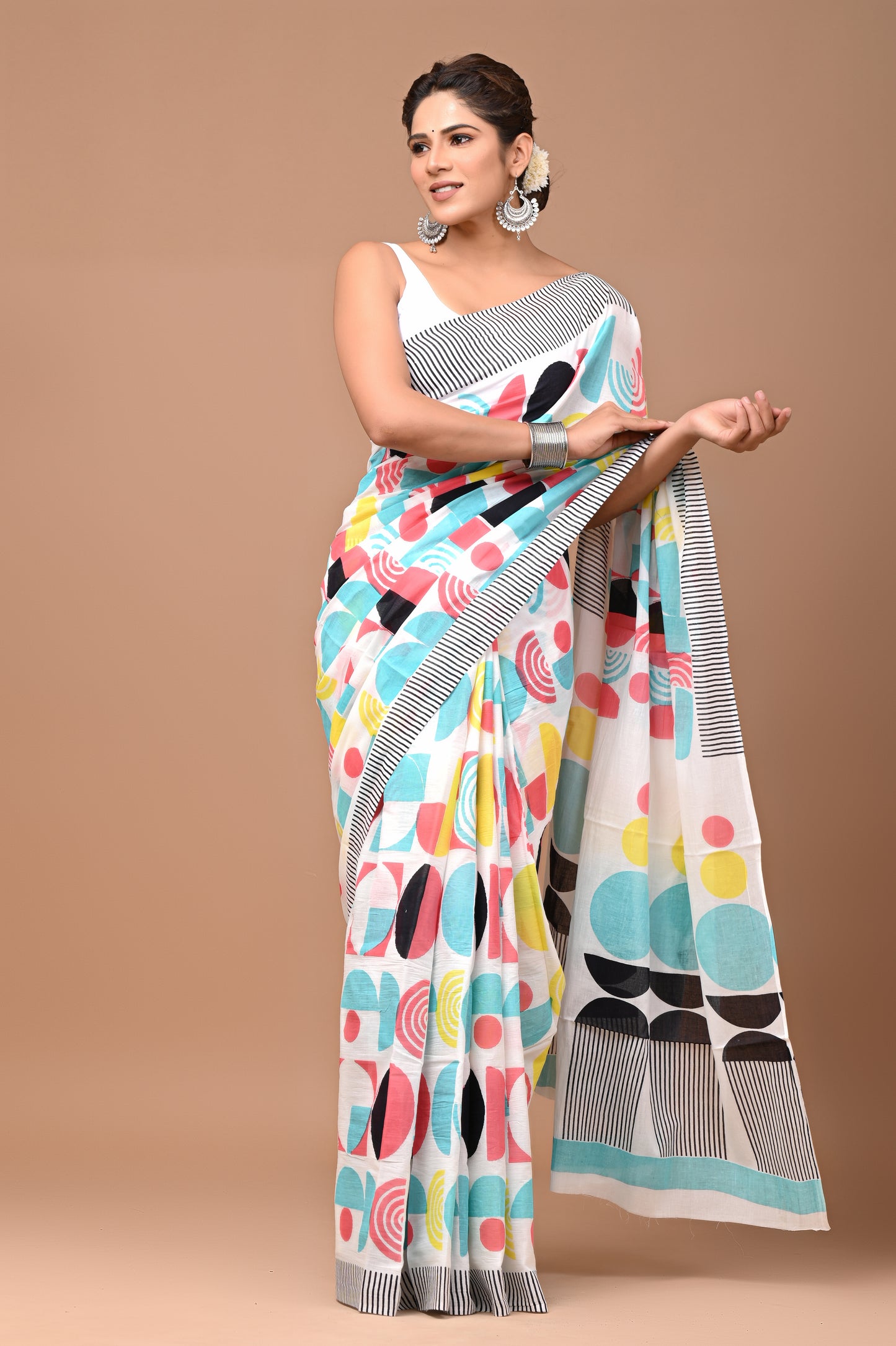 Exclusive Printed Pure Cotton Mulmul Saree With Blouse