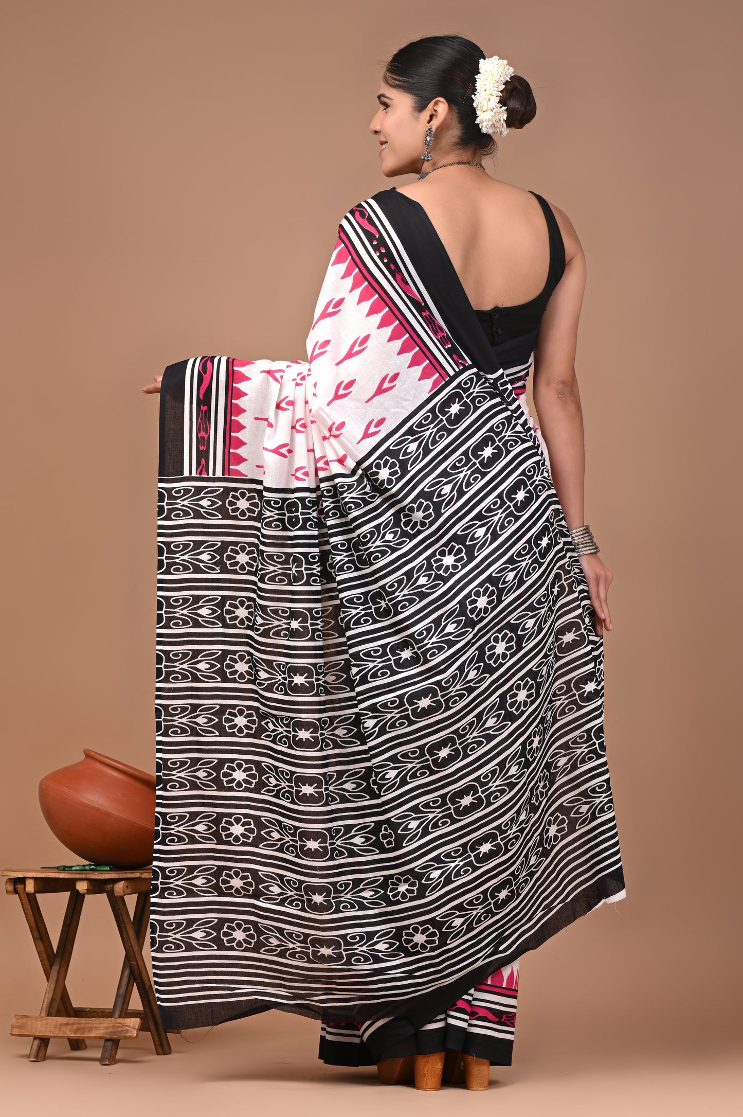 Printed Pure Cotton Mulmul Saree With Blouse