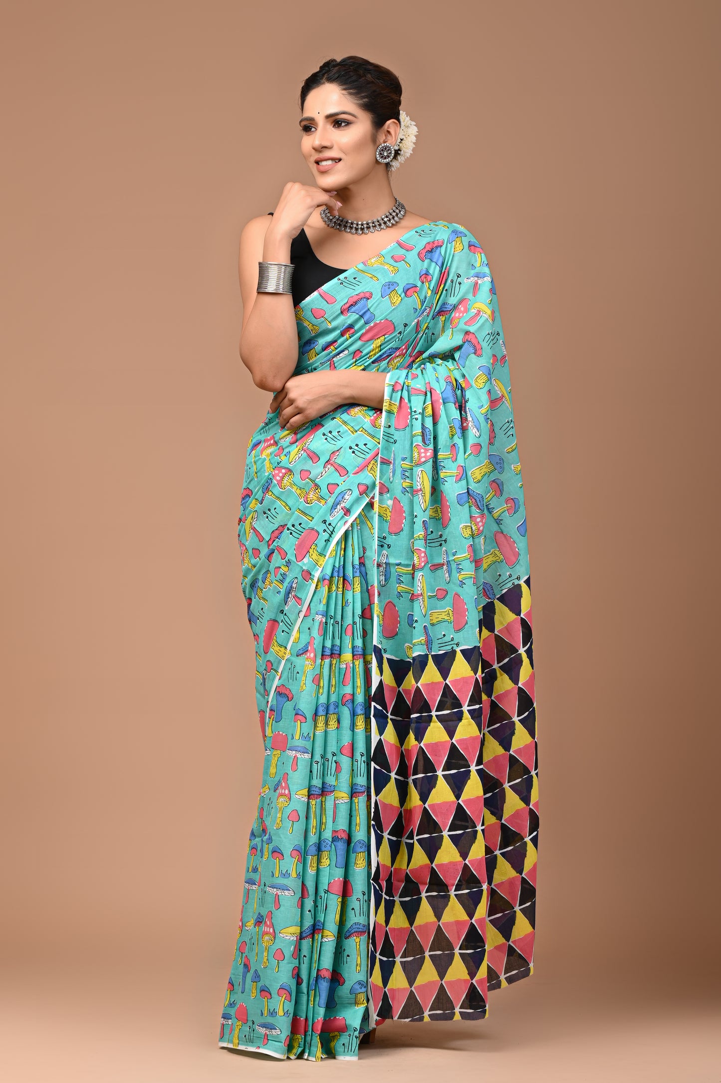 Exclusive Printed Pure Cotton Mulmul Saree With Blouse