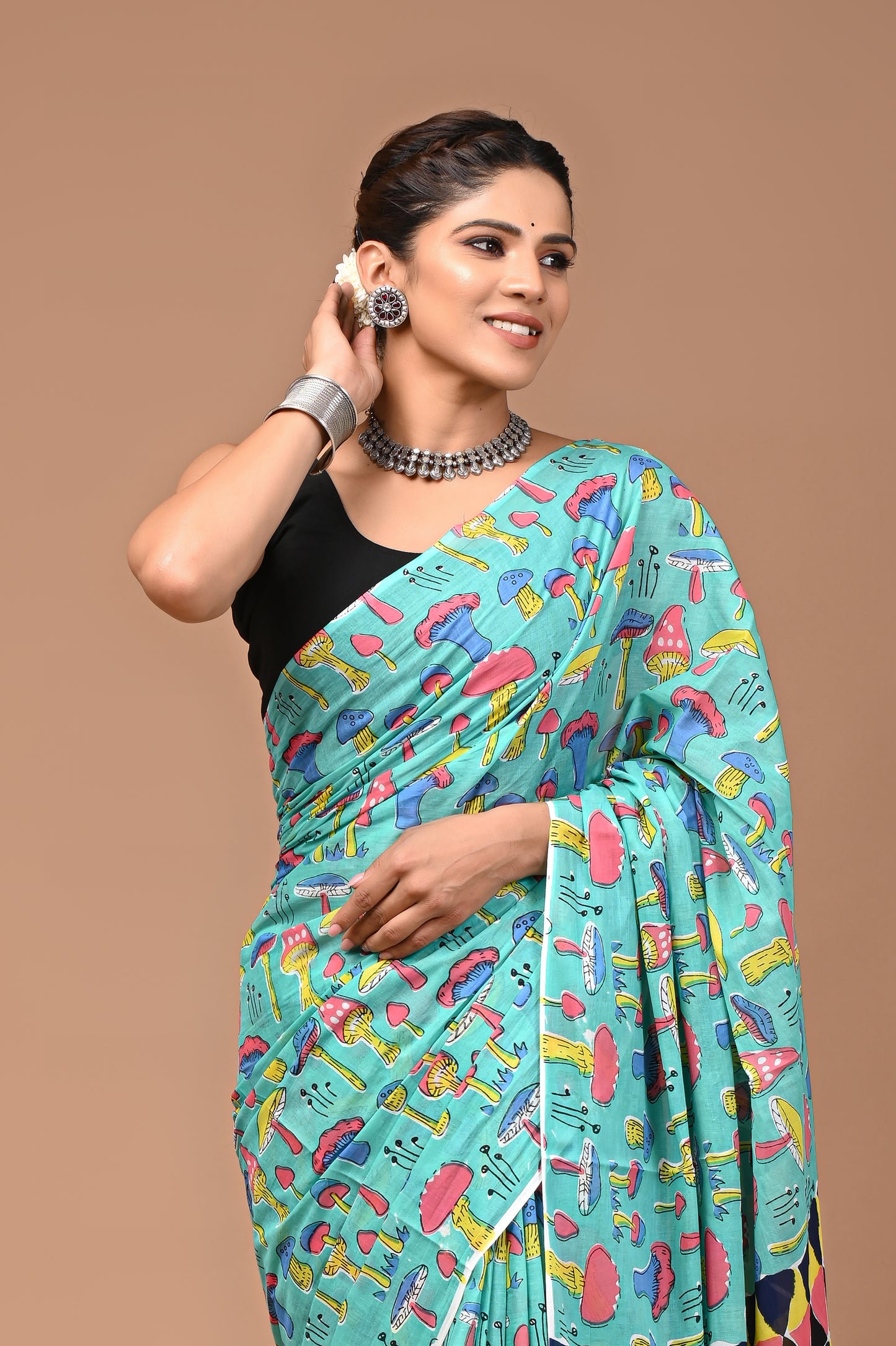 Exclusive Printed Pure Cotton Mulmul Saree With Blouse