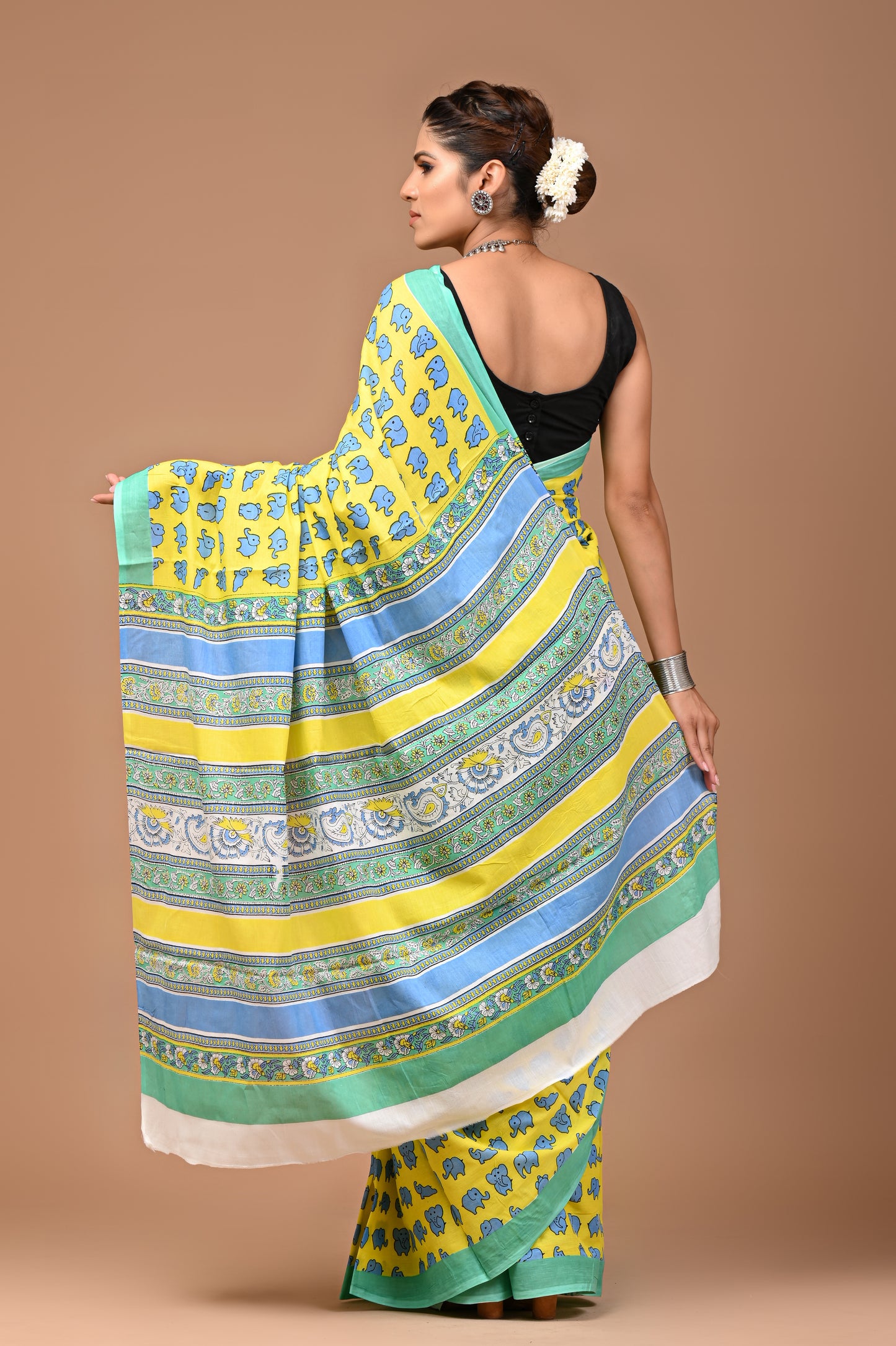Exclusive Printed Pure Cotton Mulmul Saree With Blouse