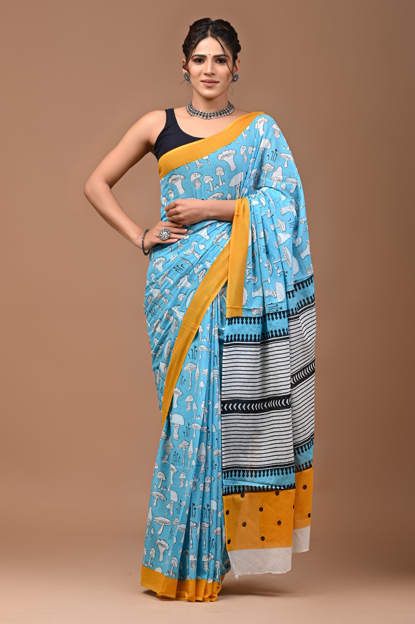 Exclusive Printed Pure Cotton Mulmul Saree With Blouse