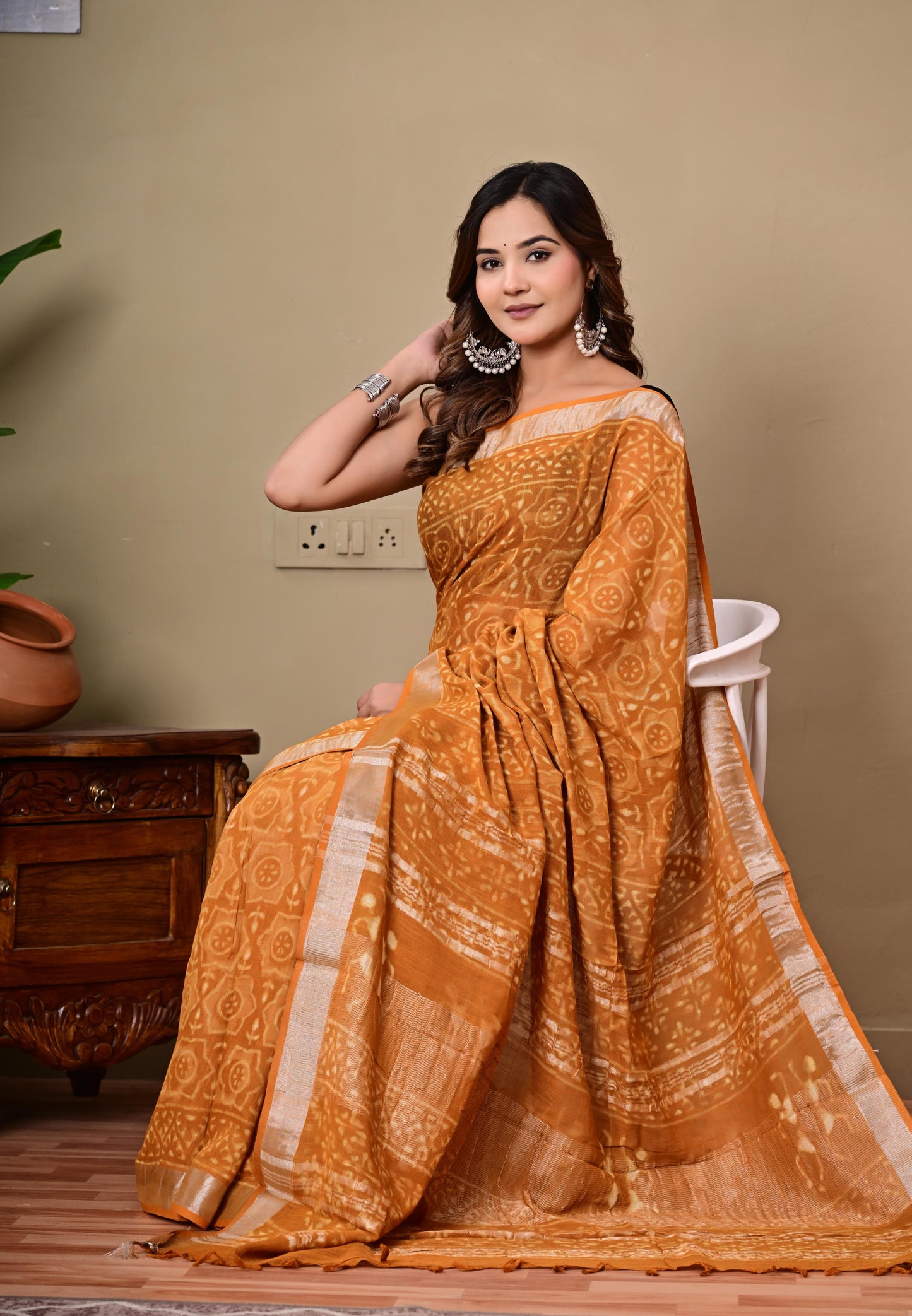 Block Printed Cotton linen Saree With Unstiched Blouse