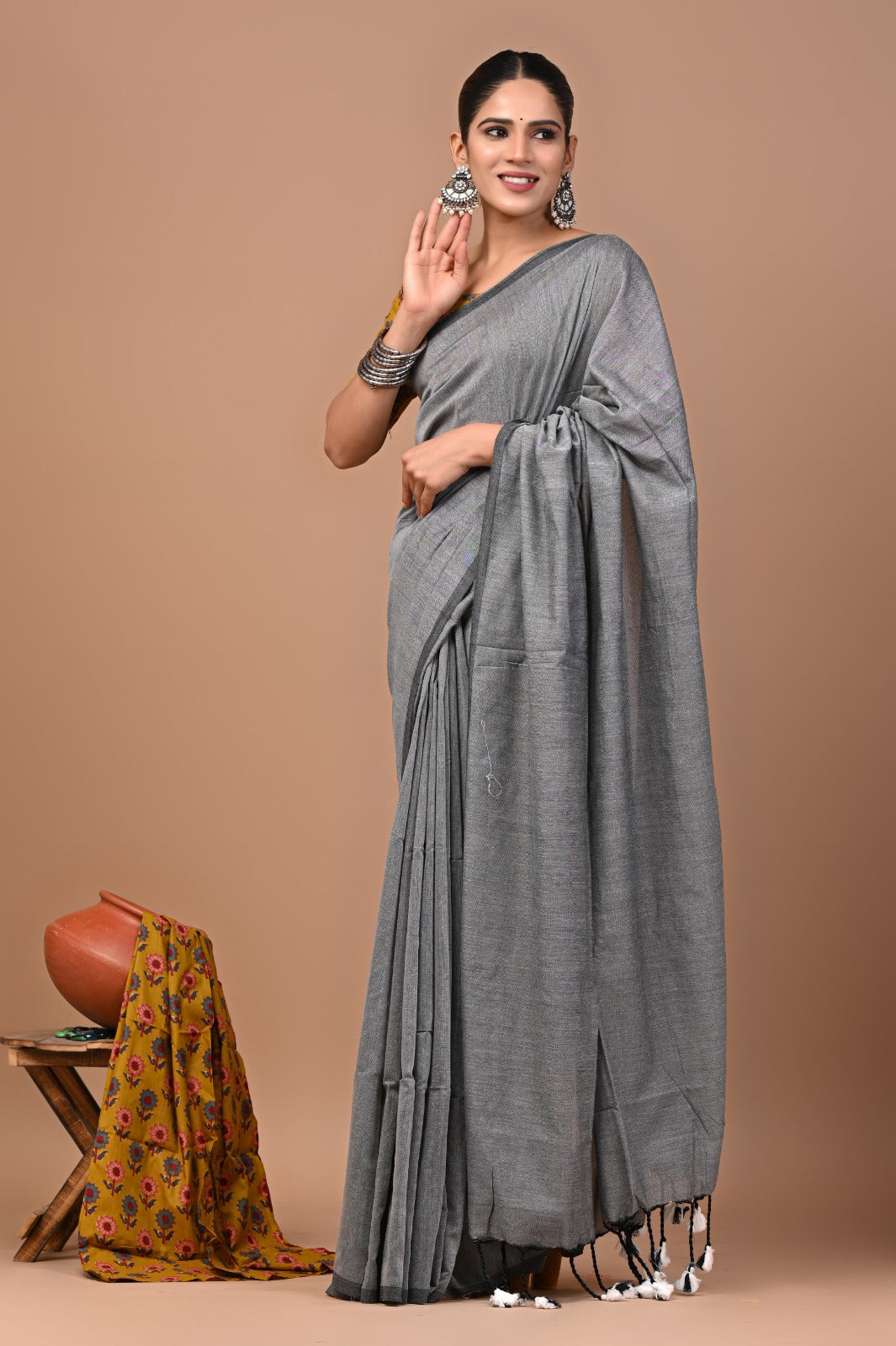 Handloom Cotton Saree With Printed Blouse